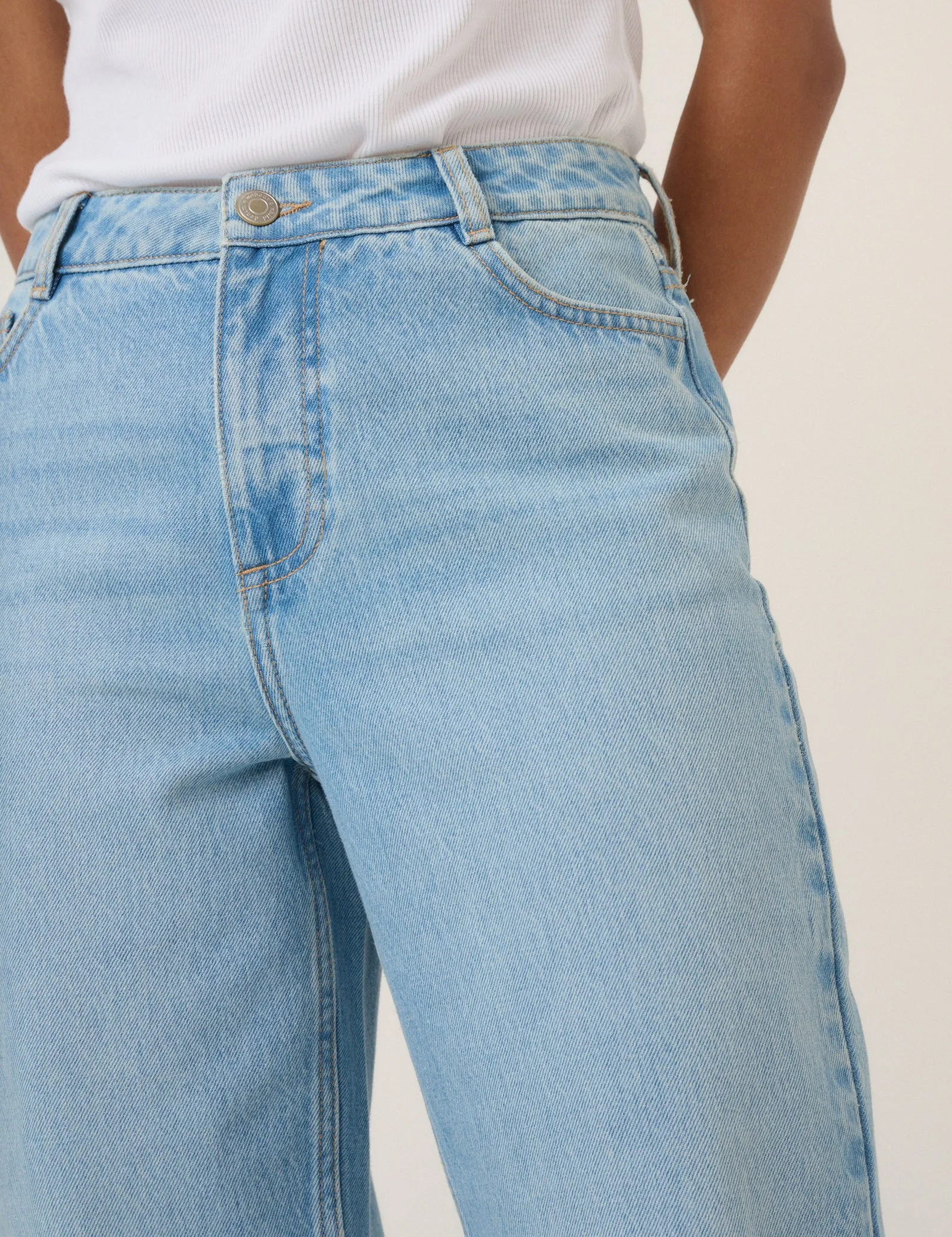 Light Blue Putney Barrel Leg Jeans sold by Nobody's Child product image thumbnail 4