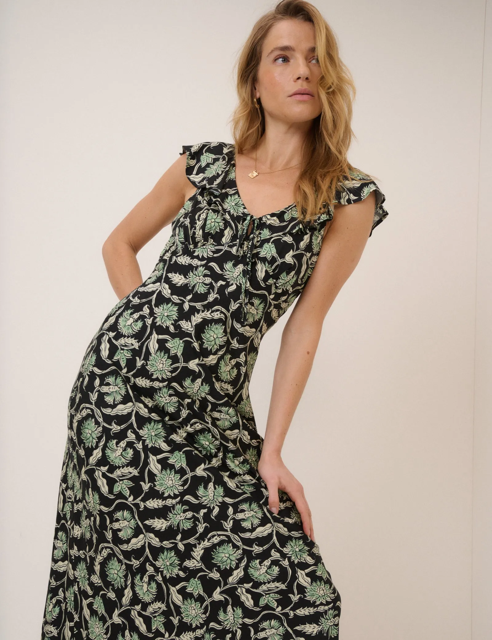 Black Floral Cleo Midi Dress sold by Nobody's Child product image thumbnail 3