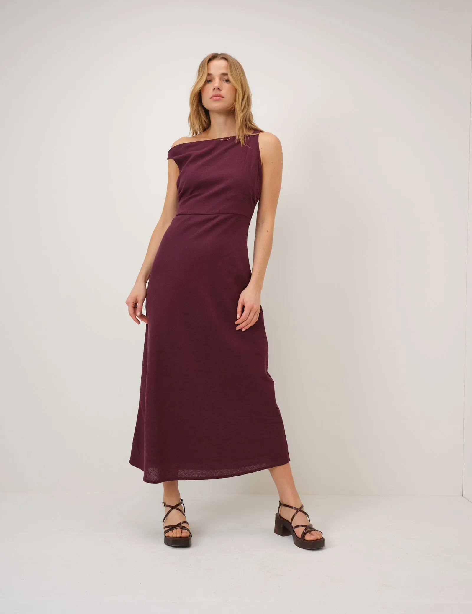 Plum Linen-Blend Kalani Midi Dress sold by Nobody's Child product image thumbnail 4