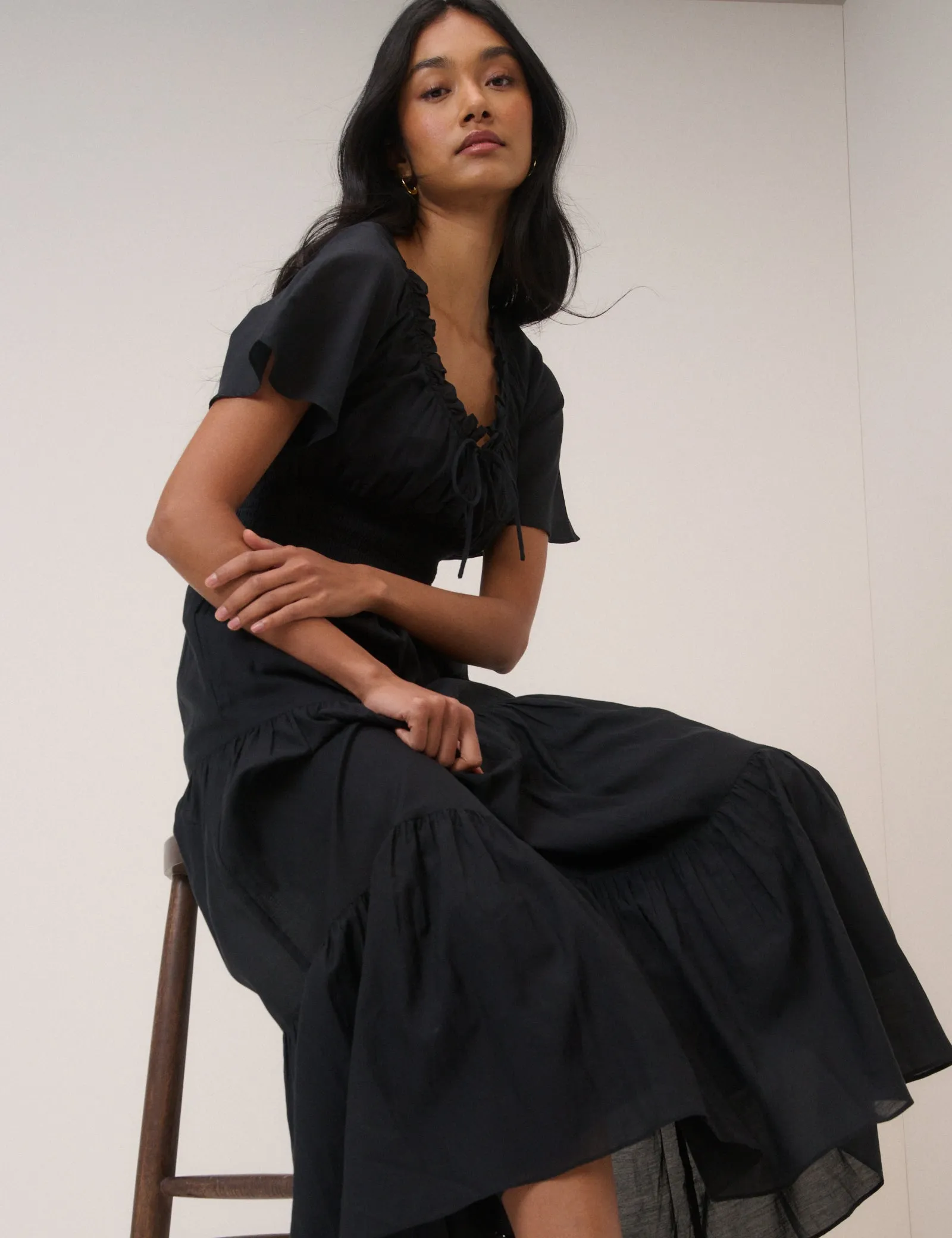 Black Tiered Caliope Midi Dress sold by Nobody's Child product image thumbnail 4