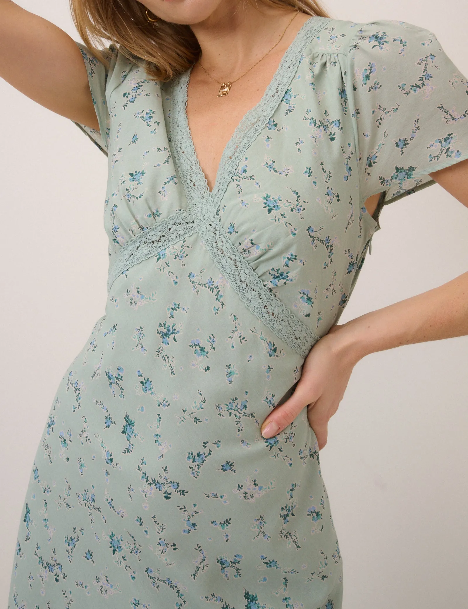 Mint Green Floral Bellinda Midi Dress sold by Nobody's Child product image thumbnail 2