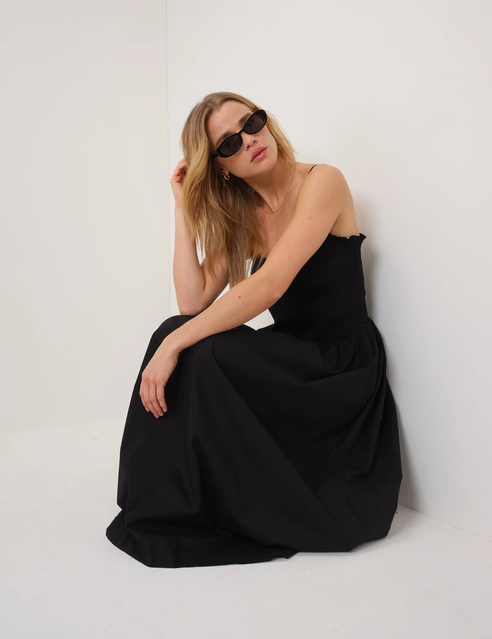 Black Shirred Drop Waist Daisy Midi Dress sold by Nobody's Child product image thumbnail 4