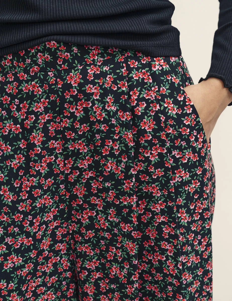 Black and Red Poppy Print Zeena Trousers sold by Nobody's Child product image thumbnail 3
