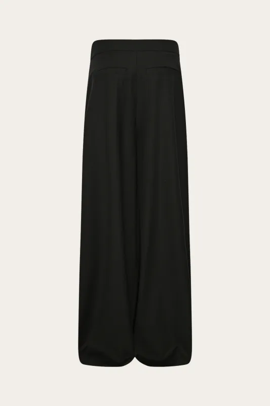 Kazia Pants Black sold by Noella Fashion