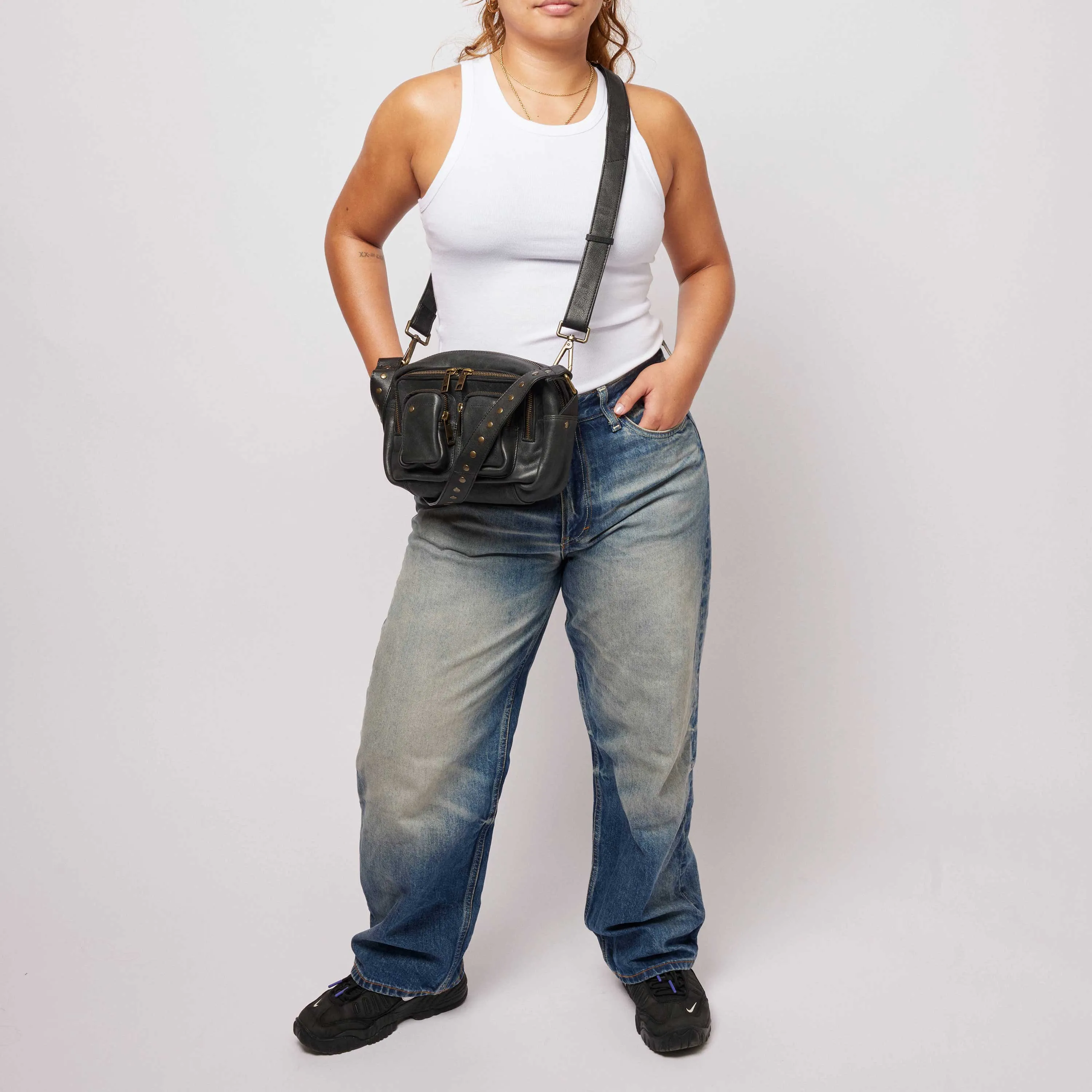 Ellie Sheep Black w. gold sold by Nunoo Bags product image thumbnail 2