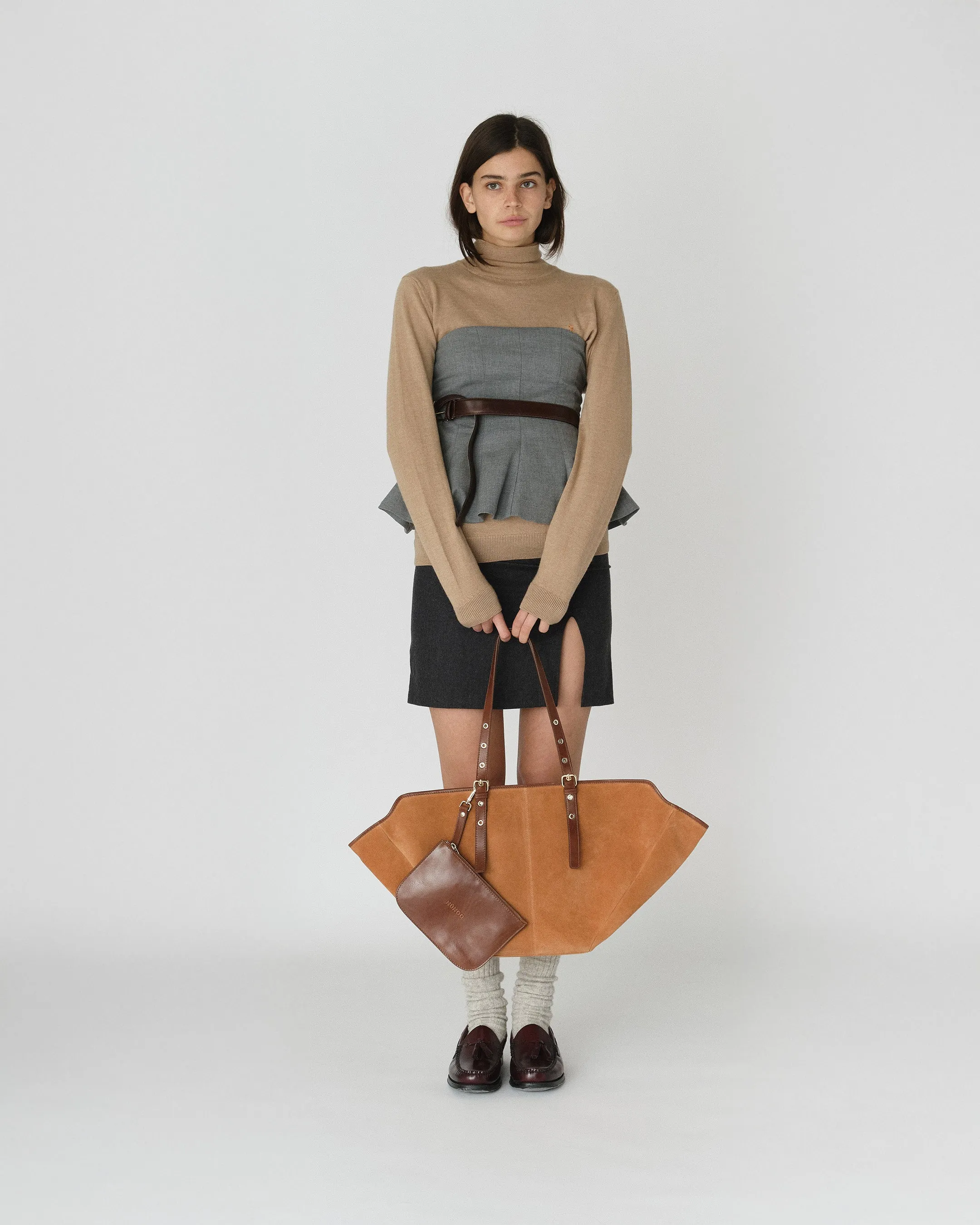 Nora Suede Toffee w. Gold sold by Nunoo Bags product image thumbnail 2