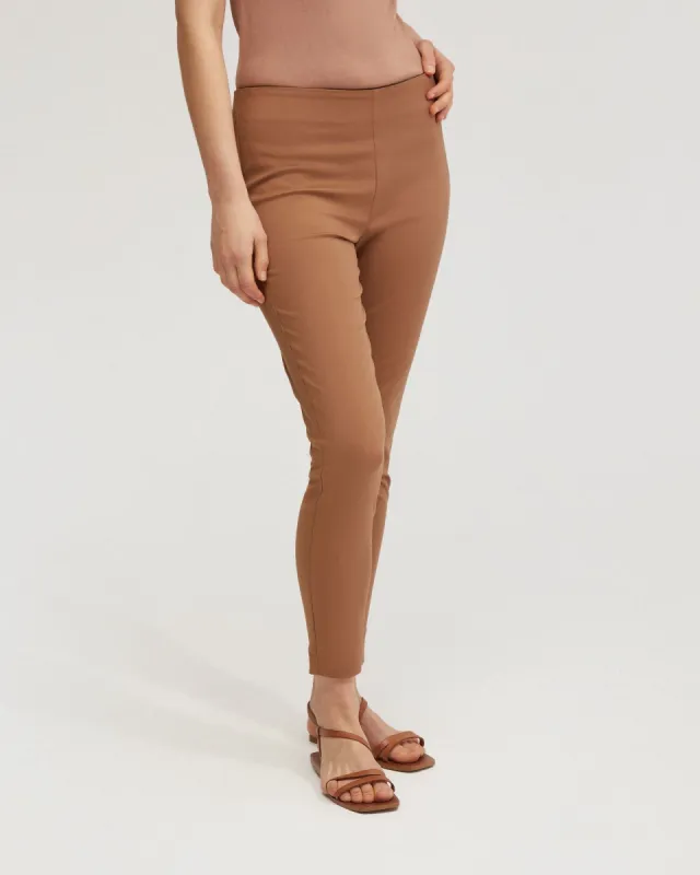 Jackie Cropped Pants sold by Oxford Shop
