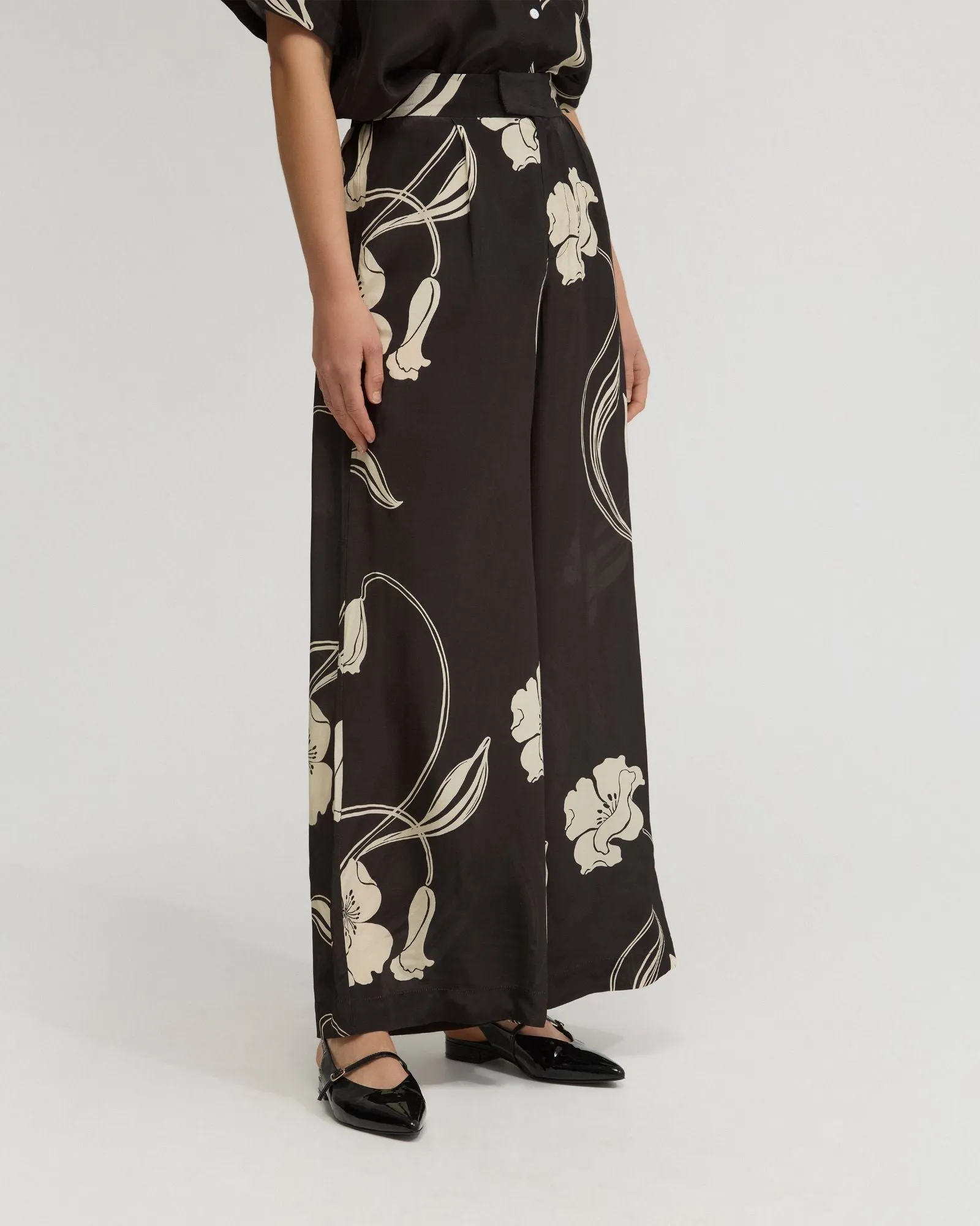 Abigail Printed Pants sold by Oxford Shop product image thumbnail 2