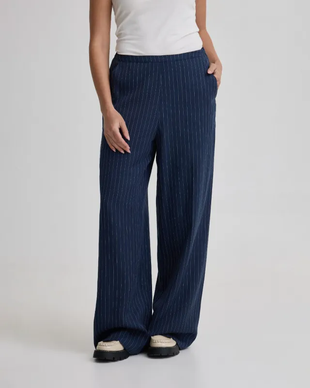 Hattie Straight Leg Pant sold by Oxford Shop
