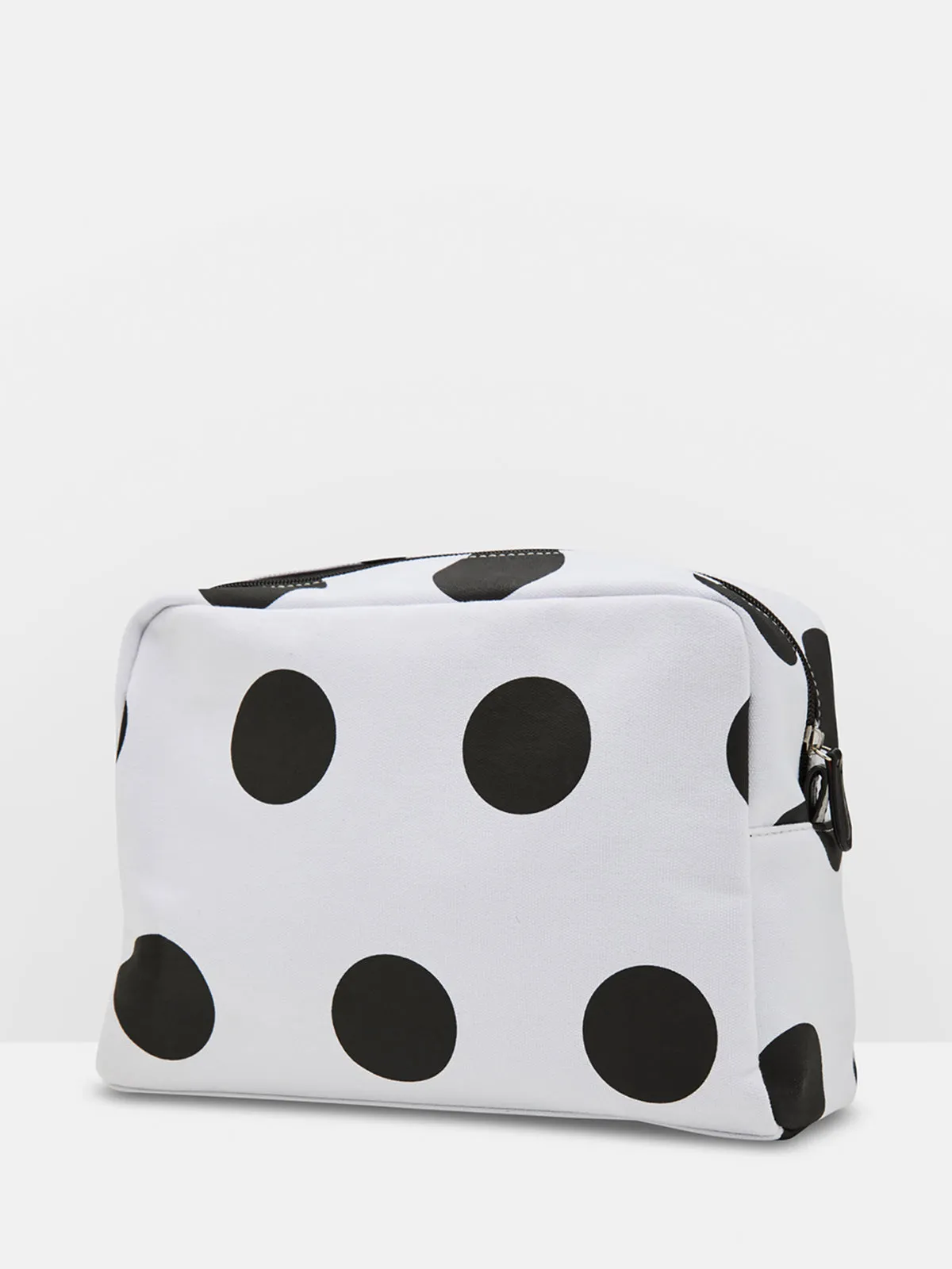 Kelly Spot Wash Bag sold by Oxford Shop
