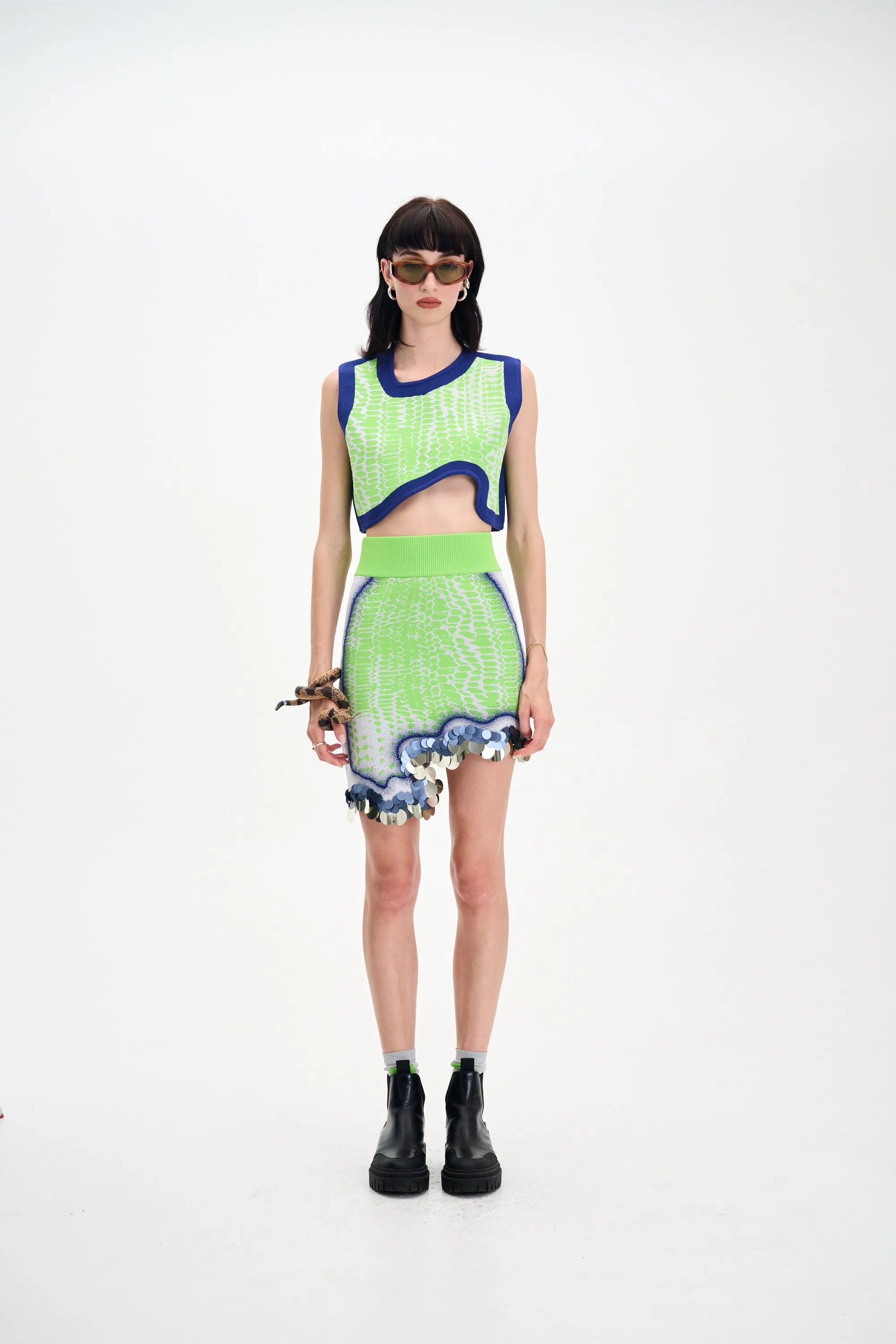 DAHLIA OVERSIZED WAVY CROP TOP sold by PH5 product image thumbnail 3