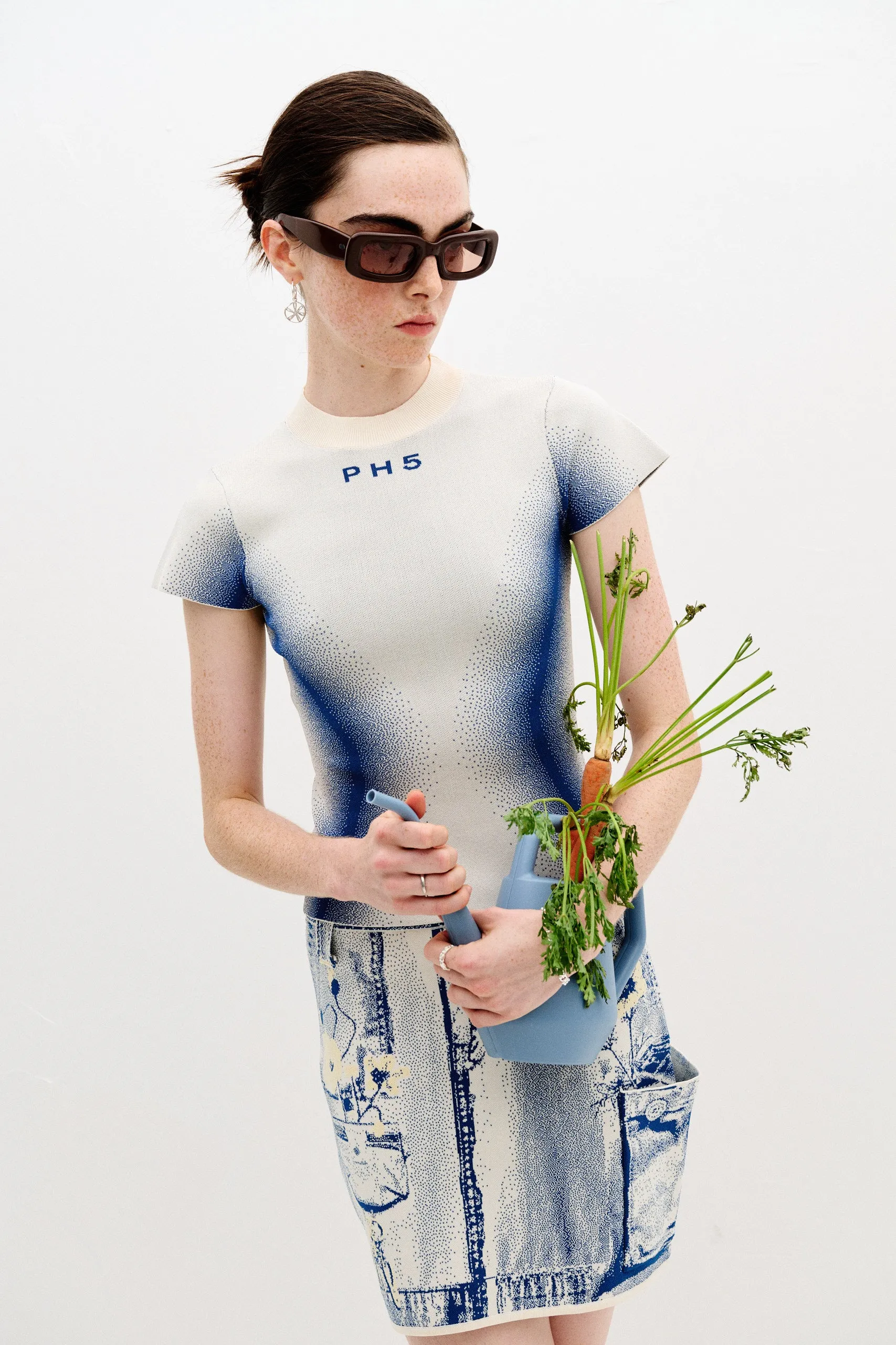 CEBU UV REACTIVE LOGO TSHIRT sold by PH5 product image thumbnail 5