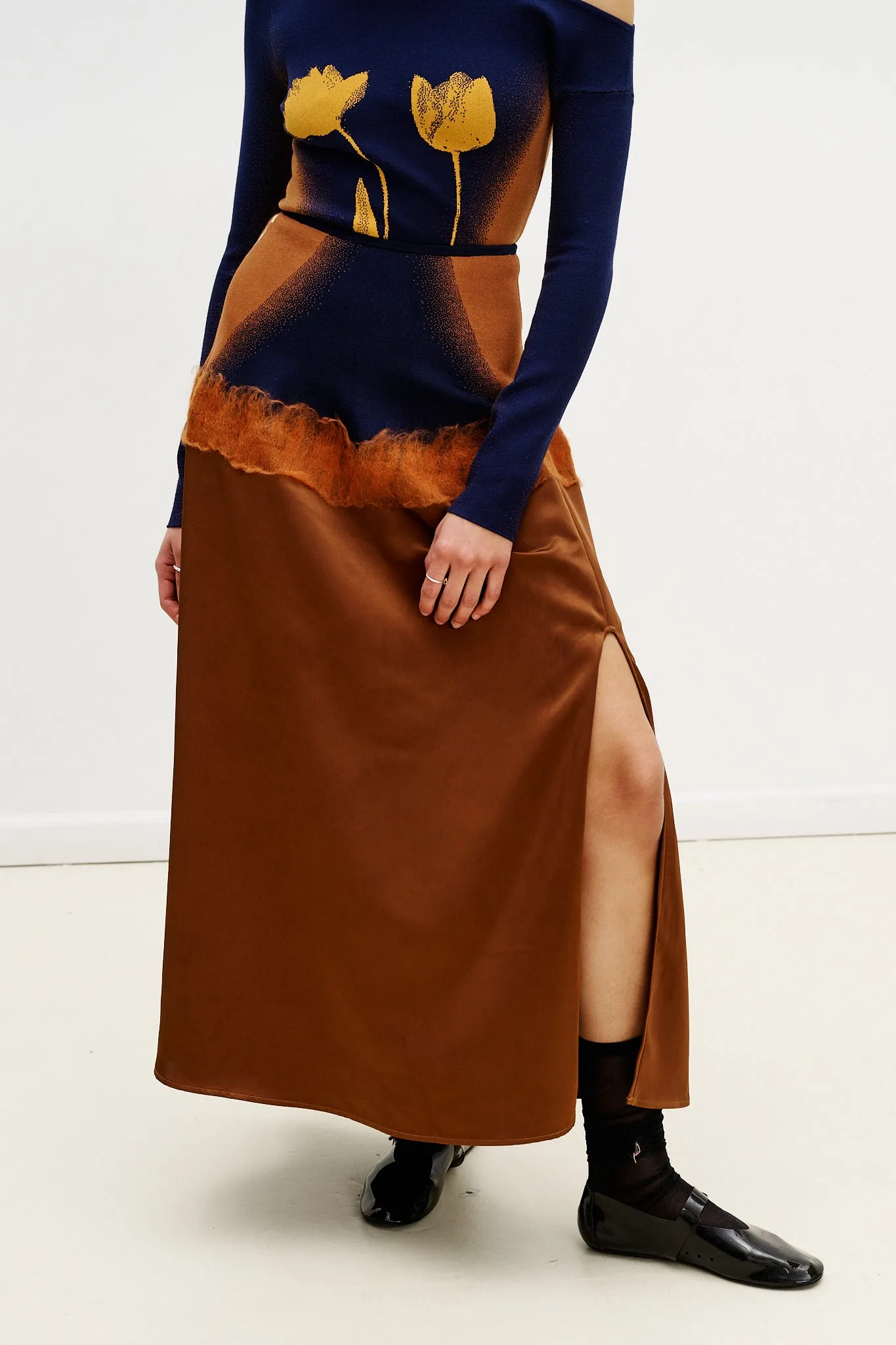 ZINYA NEEDLE PUNCH MAXI SKIRT sold by PH5 product image thumbnail 3