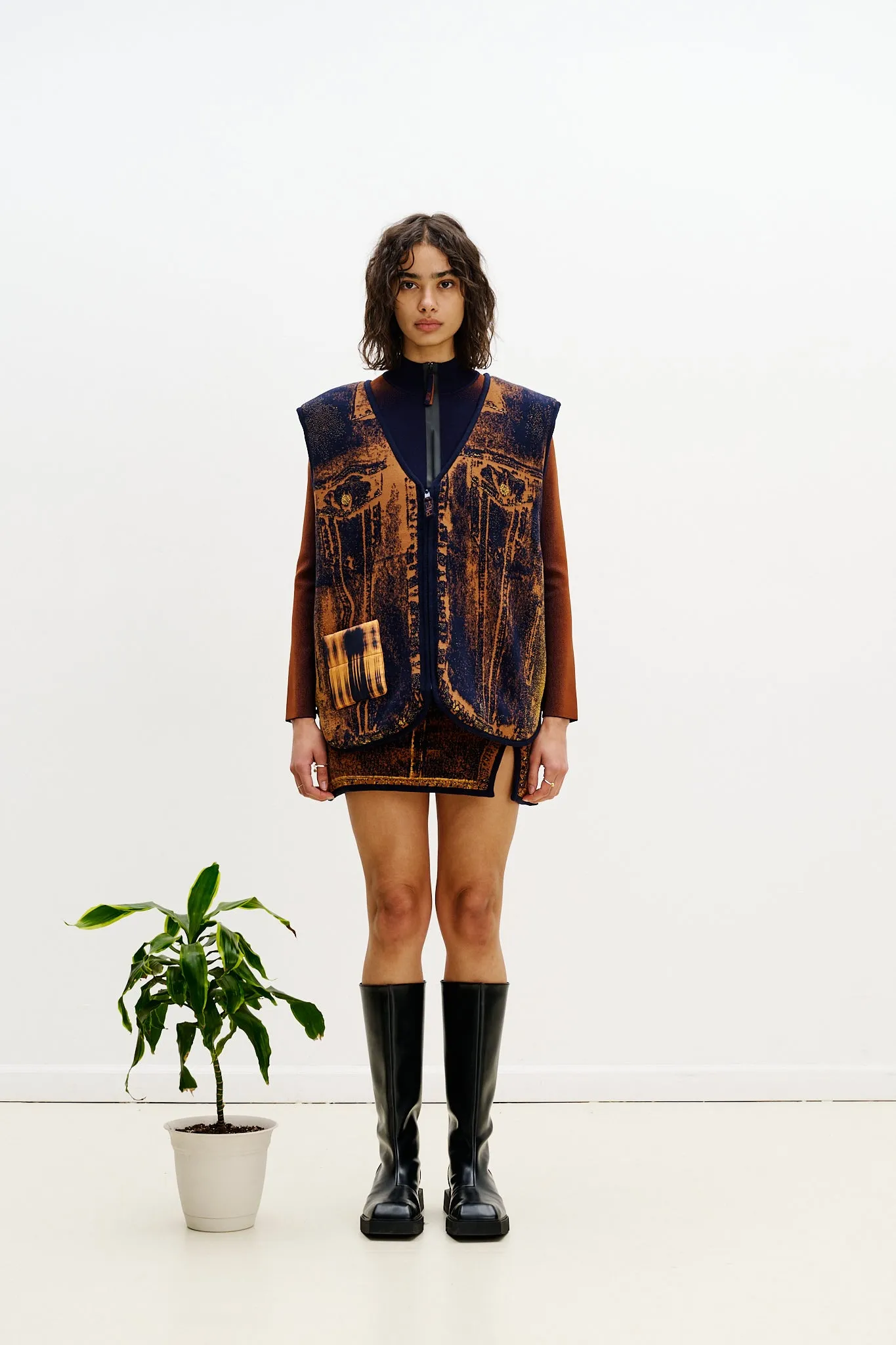 AVRIL REVERSIBLE QUILTED VEST sold by PH5 product image thumbnail 3