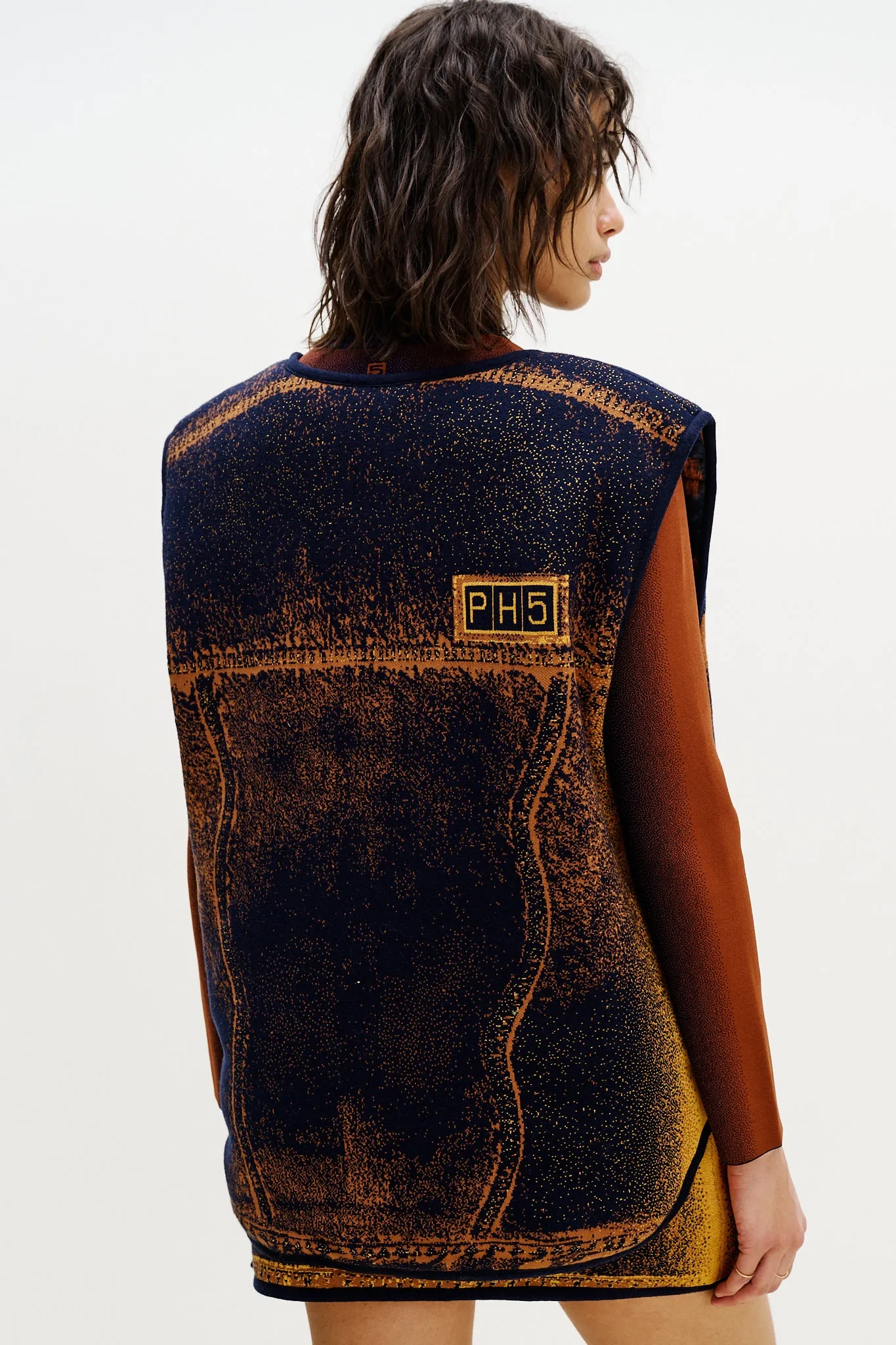 AVRIL REVERSIBLE QUILTED VEST sold by PH5 product image thumbnail 5