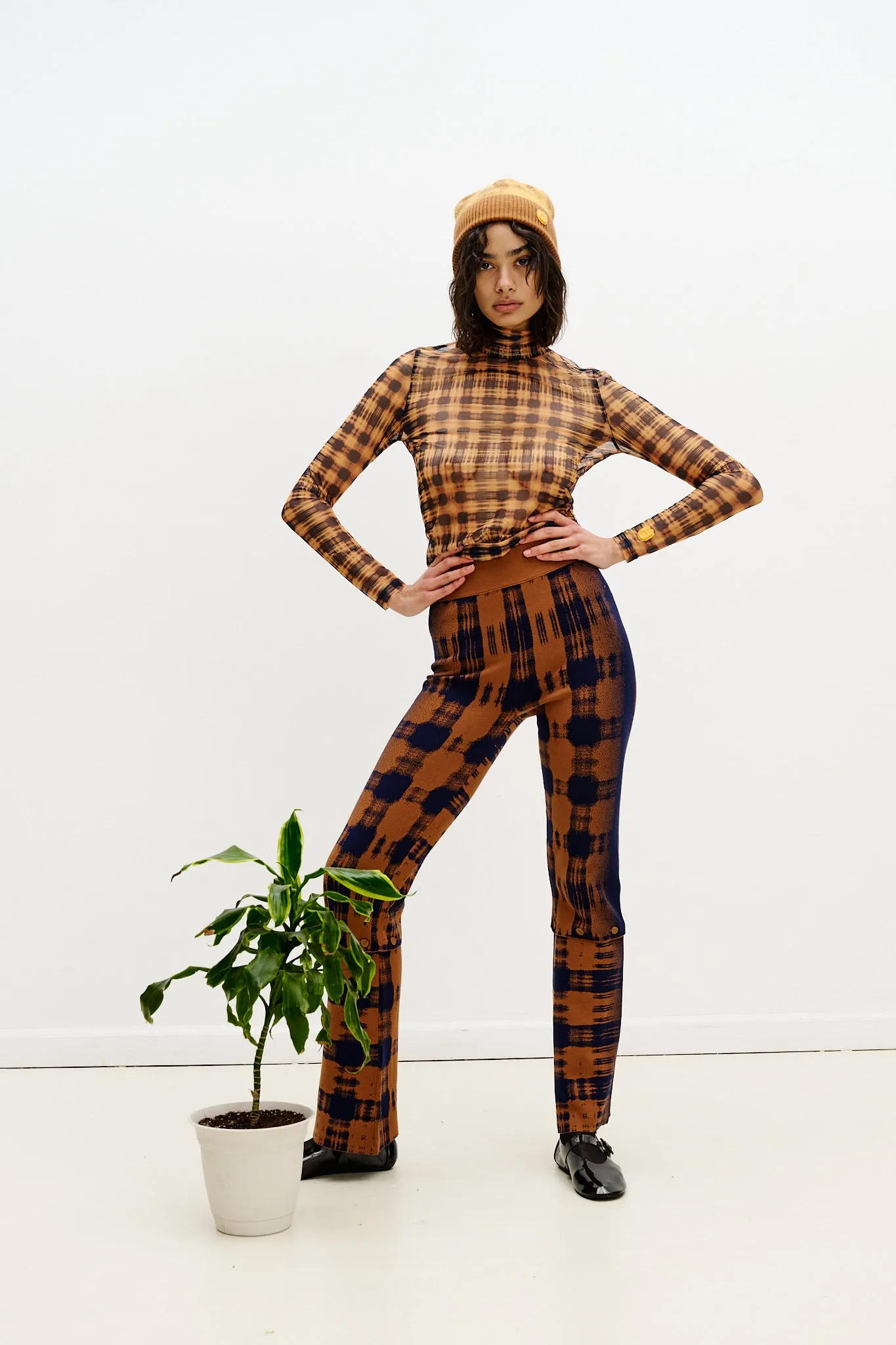 FLORA SKINNY PANTS sold by PH5