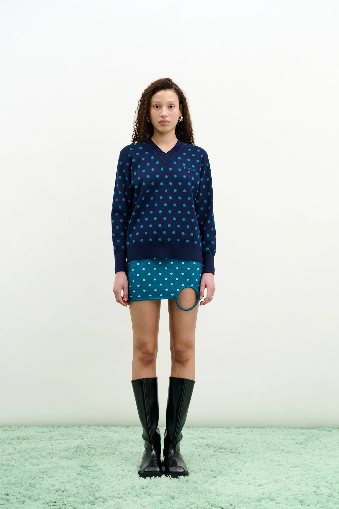 LYRA POINTELLE V-NECK PULLOVER sold by PH5 product image thumbnail 3