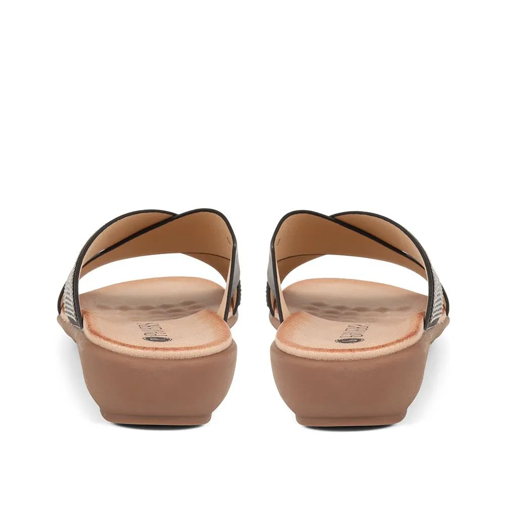 Embellished Cross Strap Sandals - BAIZH37011 / 323 459 sold by Shoe-Shop product image thumbnail 5