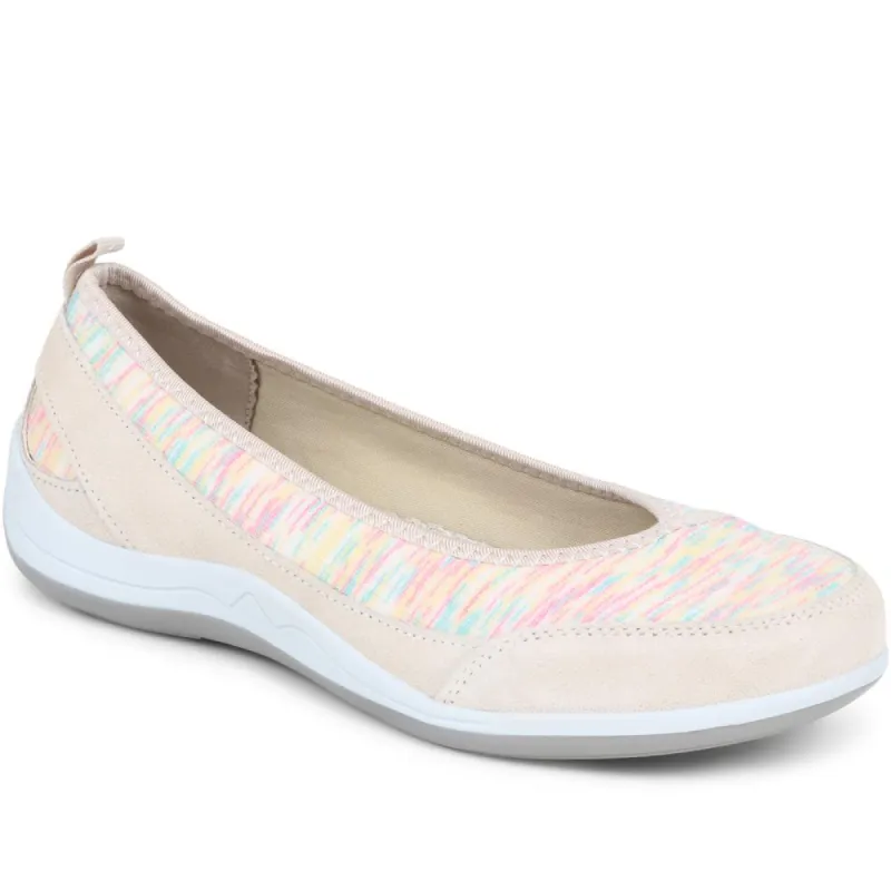 Slip-On Patterned Lightweight Pumps - BRK37007 / 323 323 sold by Shoe-Shop