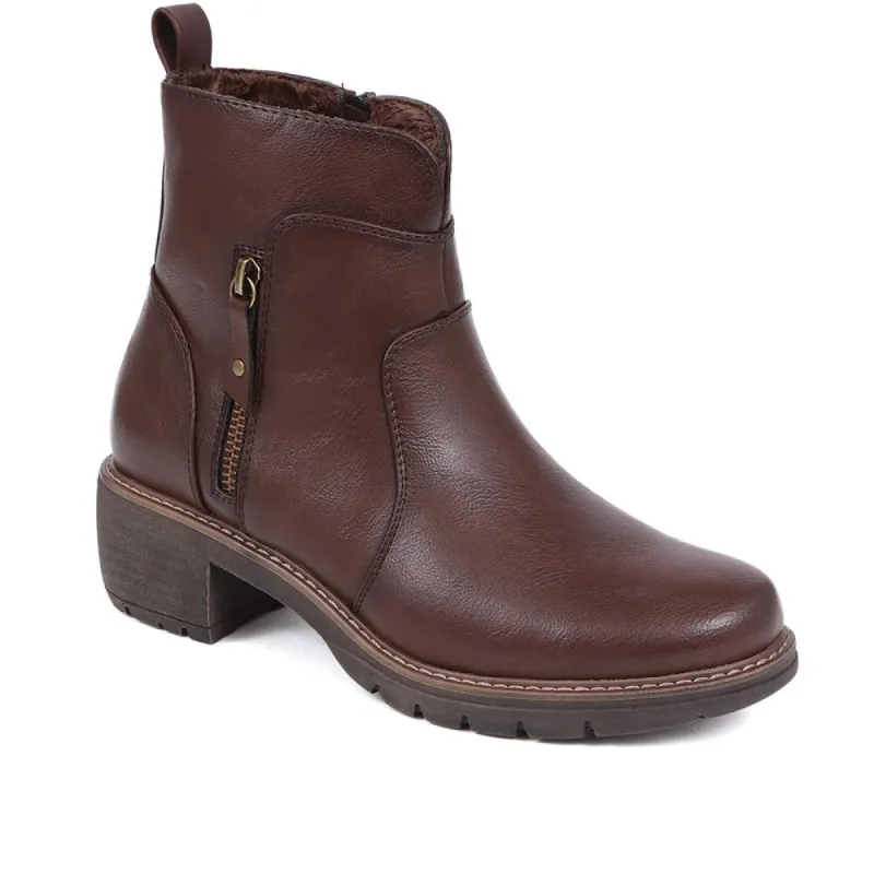 Zip Detail Chelsea Boots - WK38029 / 324 886 sold by Shoe-Shop