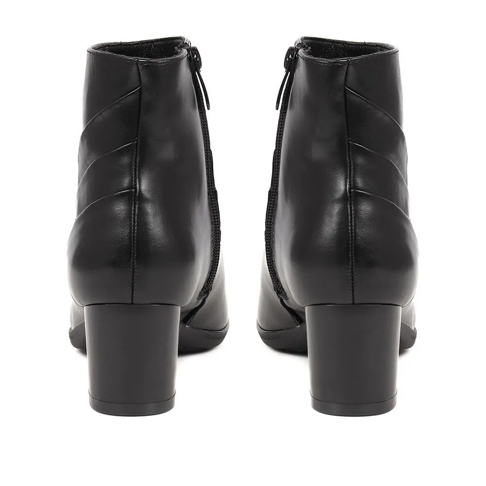 Sleek Heeled Boots - WK38007 / 324 391 sold by Shoe-Shop product image thumbnail 4