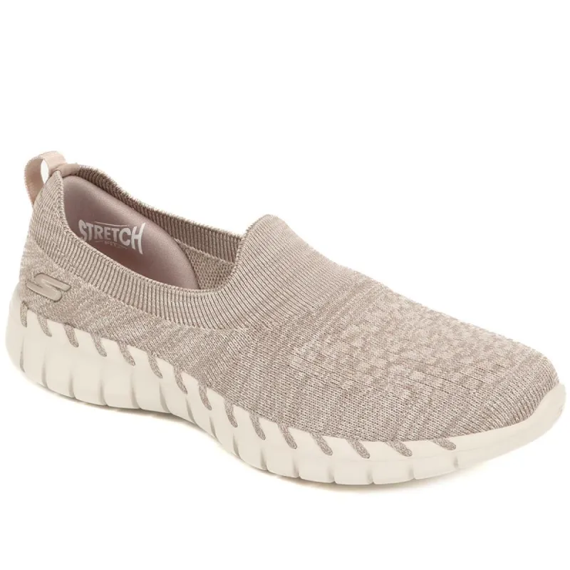 Skechers Slip On Shoes - SKE38136 / 324 739 sold by Shoe-Shop