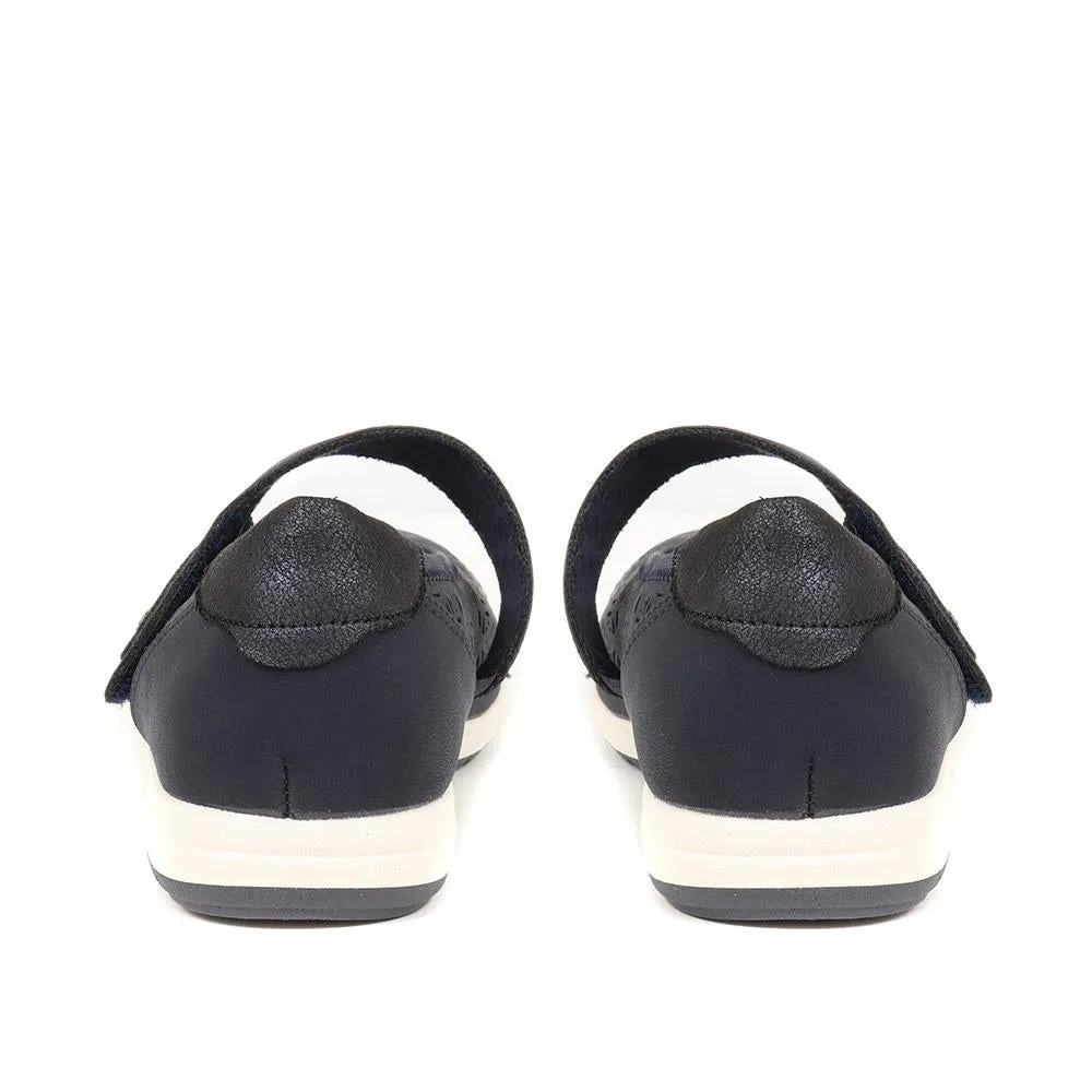 Mary Jane Shoes - CENTR37013 / 323 388 sold by Shoe-Shop product image thumbnail 3