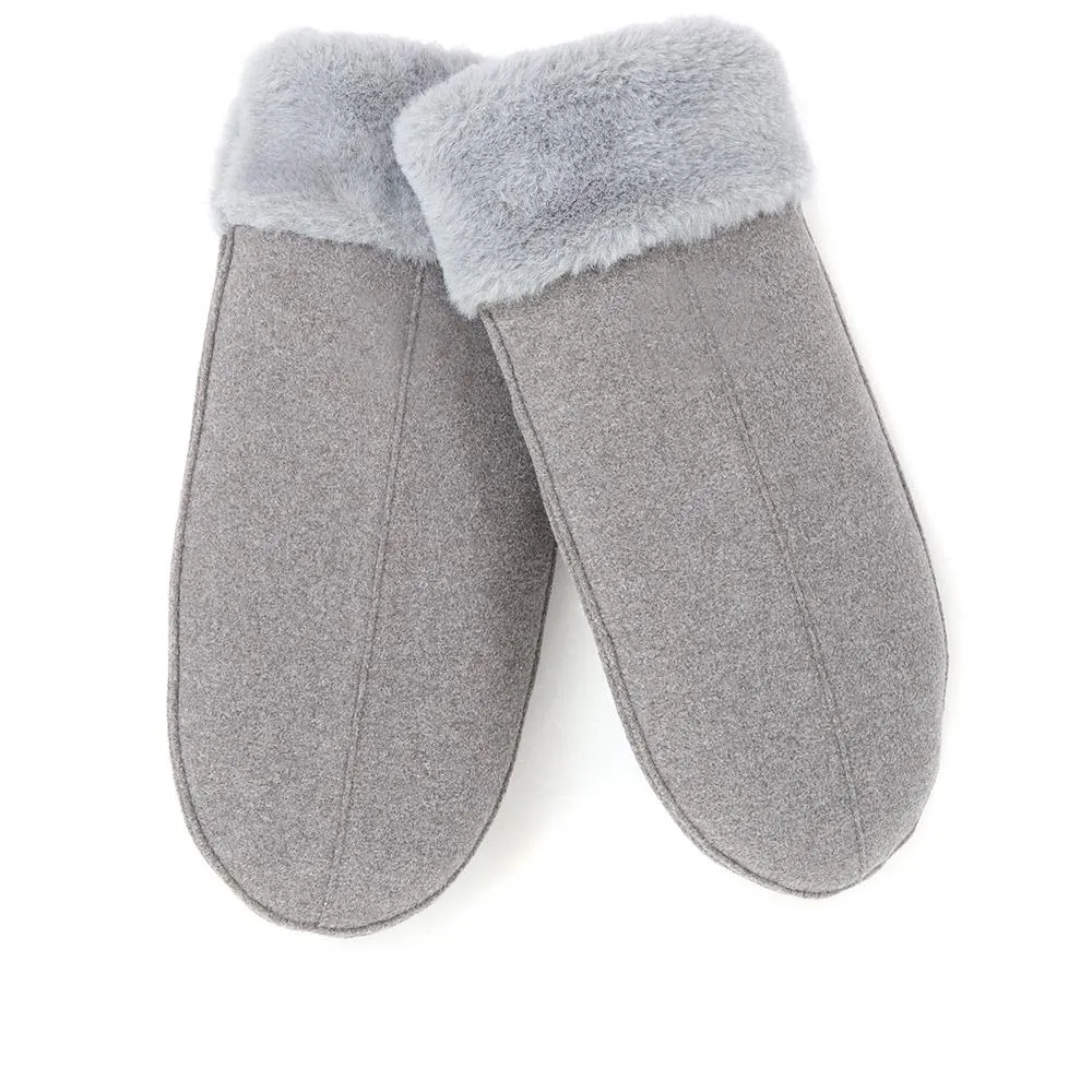 Faux Fur Lined Mittens - YIWU36025 / 322 773 sold by Shoe-Shop