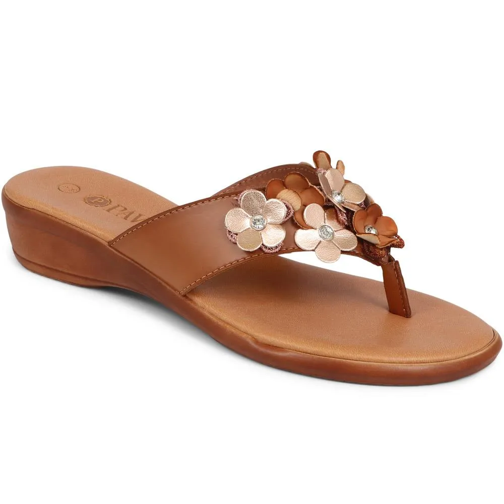 Floral Embellished Toe Post Sandals - CLUBS39001 / 325 319 sold by Shoe-Shop