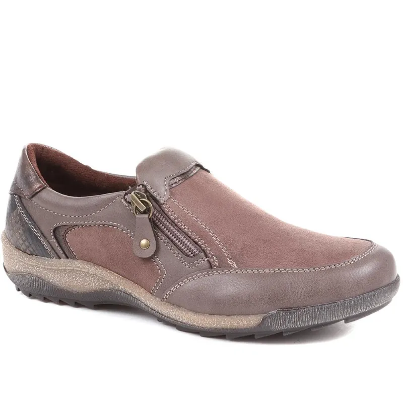 Slip-on Trainers - CENTR36083 / 322 657 sold by Shoe-Shop