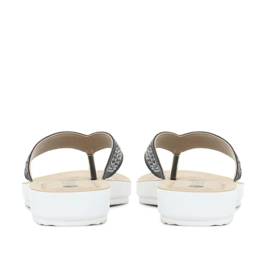 Embellished Toe Post Sandal - INB31005 / 317 919 sold by Shoe-Shop product image thumbnail 3