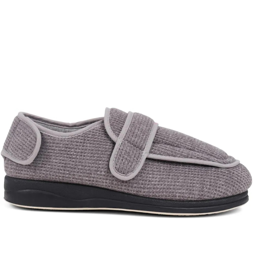 Full Slippers - FLO / 325 279 sold by Shoe-Shop product image thumbnail 5