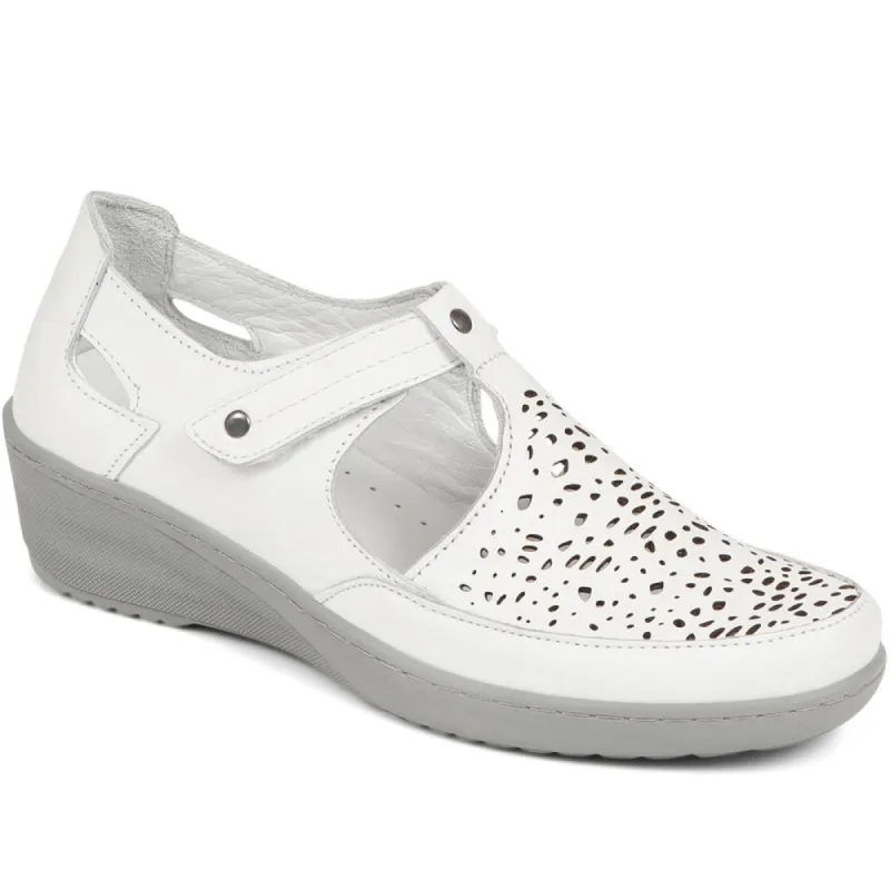 Touch-Fasten Mary Janes  - LUCK39011 / 325 638 sold by Shoe-Shop