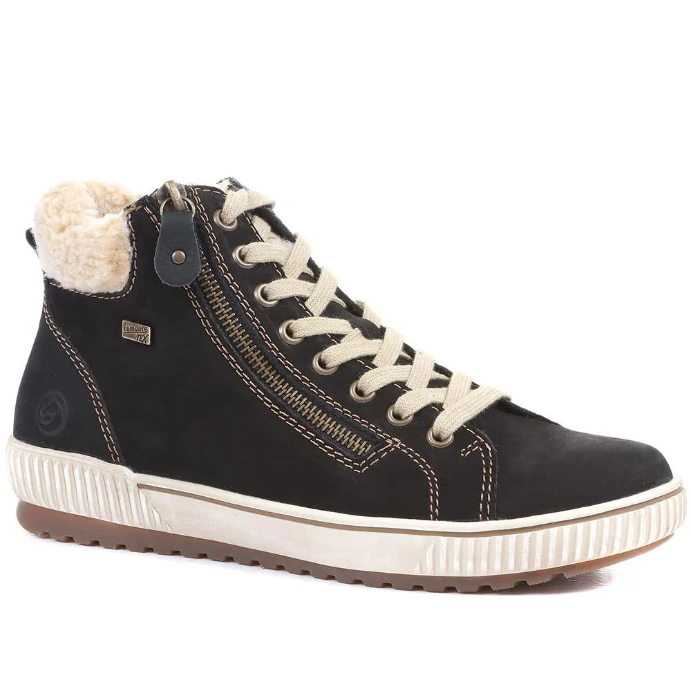 Leather High-Top Trainers - DRS34519 / 320 774 sold by Shoe-Shop