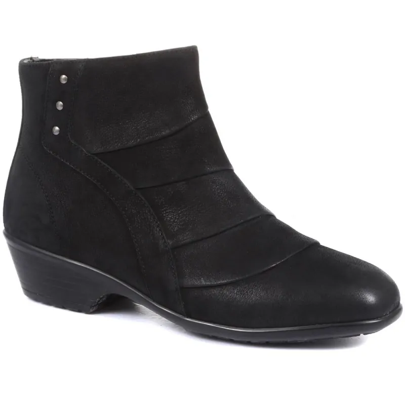 Wide Fit Leather Ankle Boots - KF34005 / 320 899 sold by Shoe-Shop