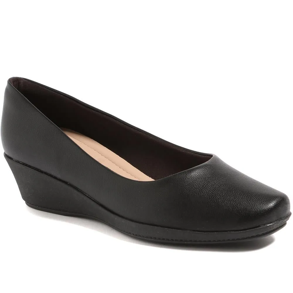 Slip-on Ballet Pumps - PIC37001 / 323 737 sold by Shoe-Shop