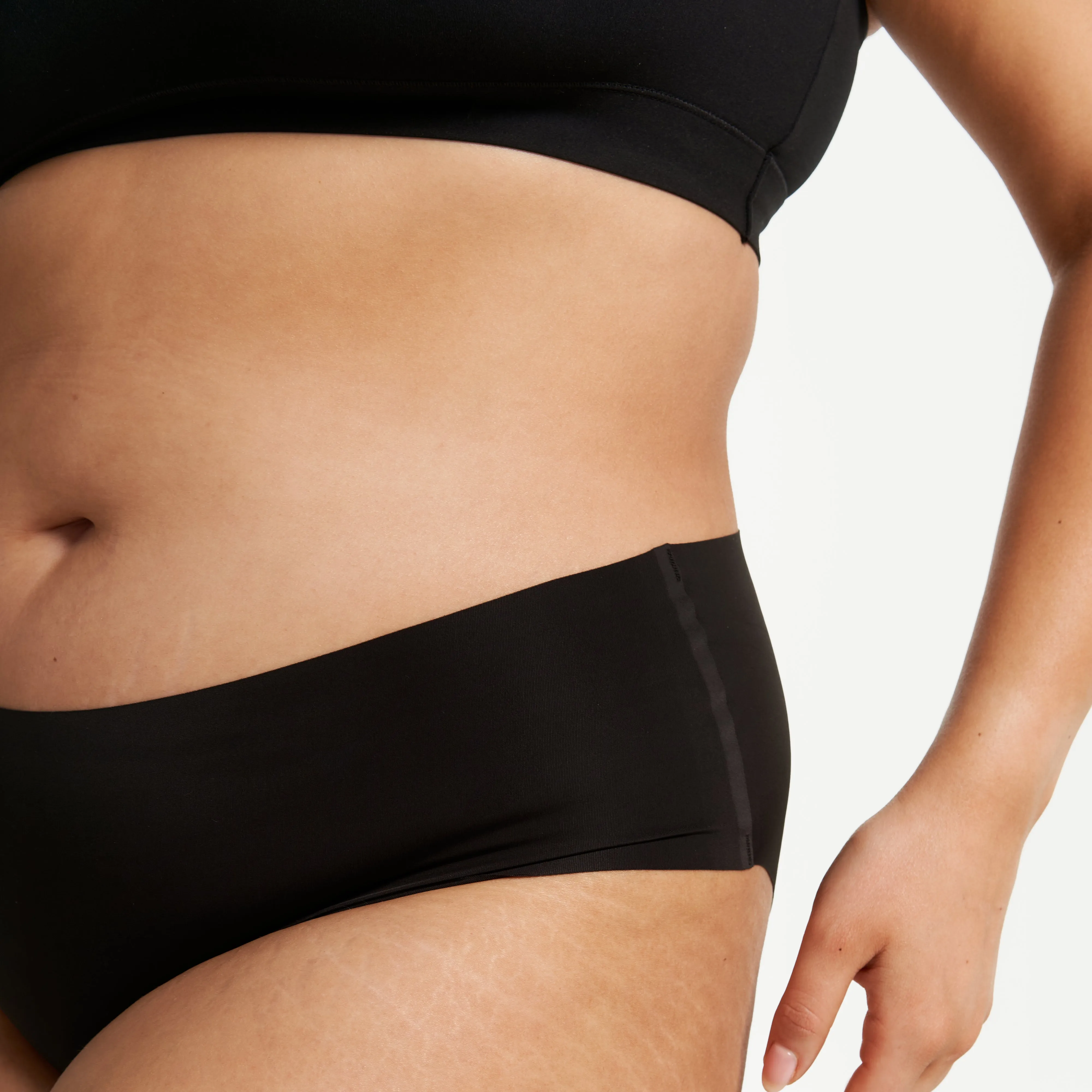 Mid-Rise Bikini Brief - Seamless Ultrasmooth - Black sold by Peach Underwear