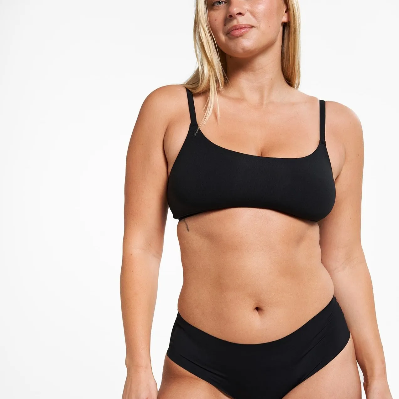 Mid-Rise Cheeky - Seamless Ultrasmooth 2.0 - Black sold by Peach Underwear product image thumbnail 4