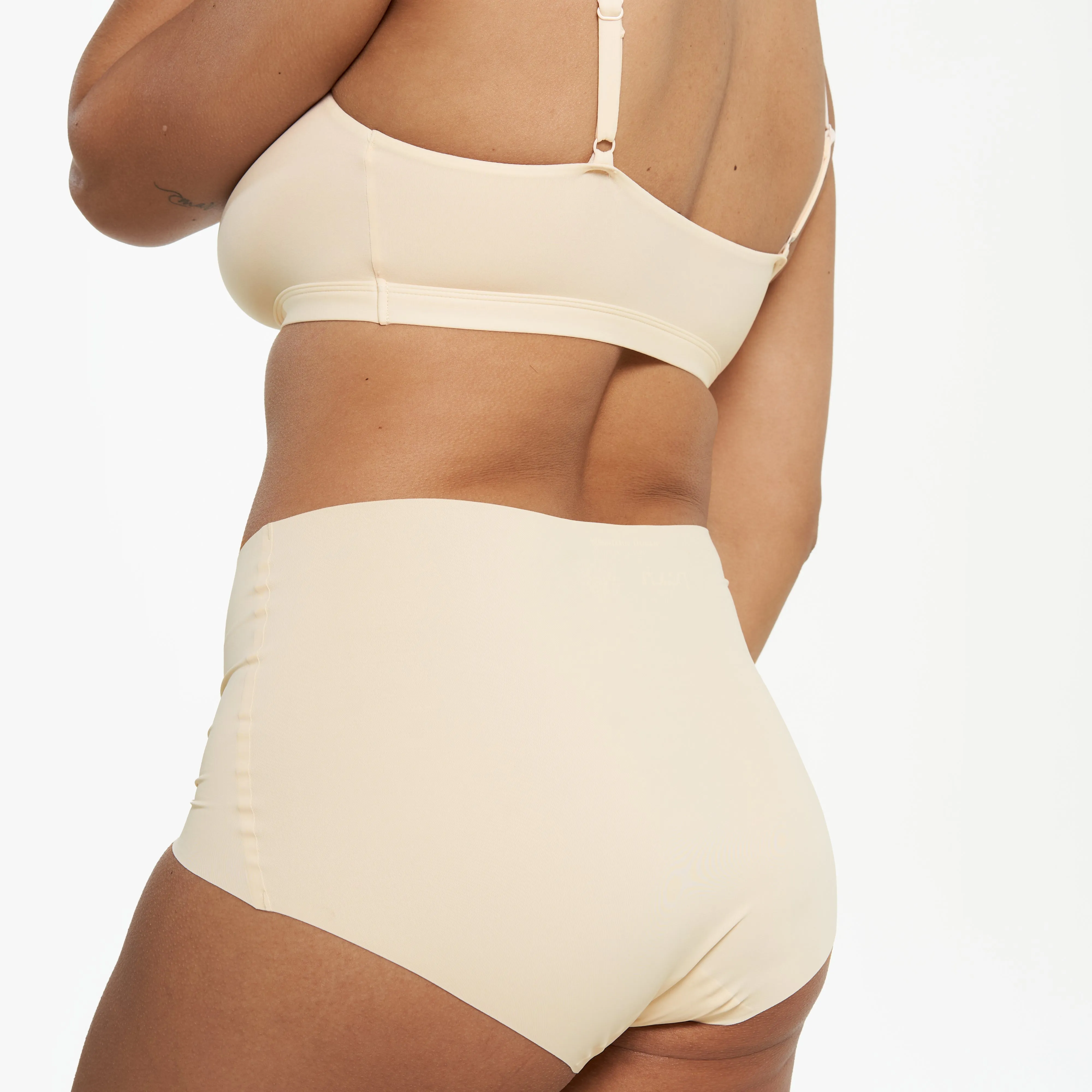 High-Rise Full Brief - Seamless Ultrasmooth 2.0 - Vanilla sold by Peach Underwear product image thumbnail 3