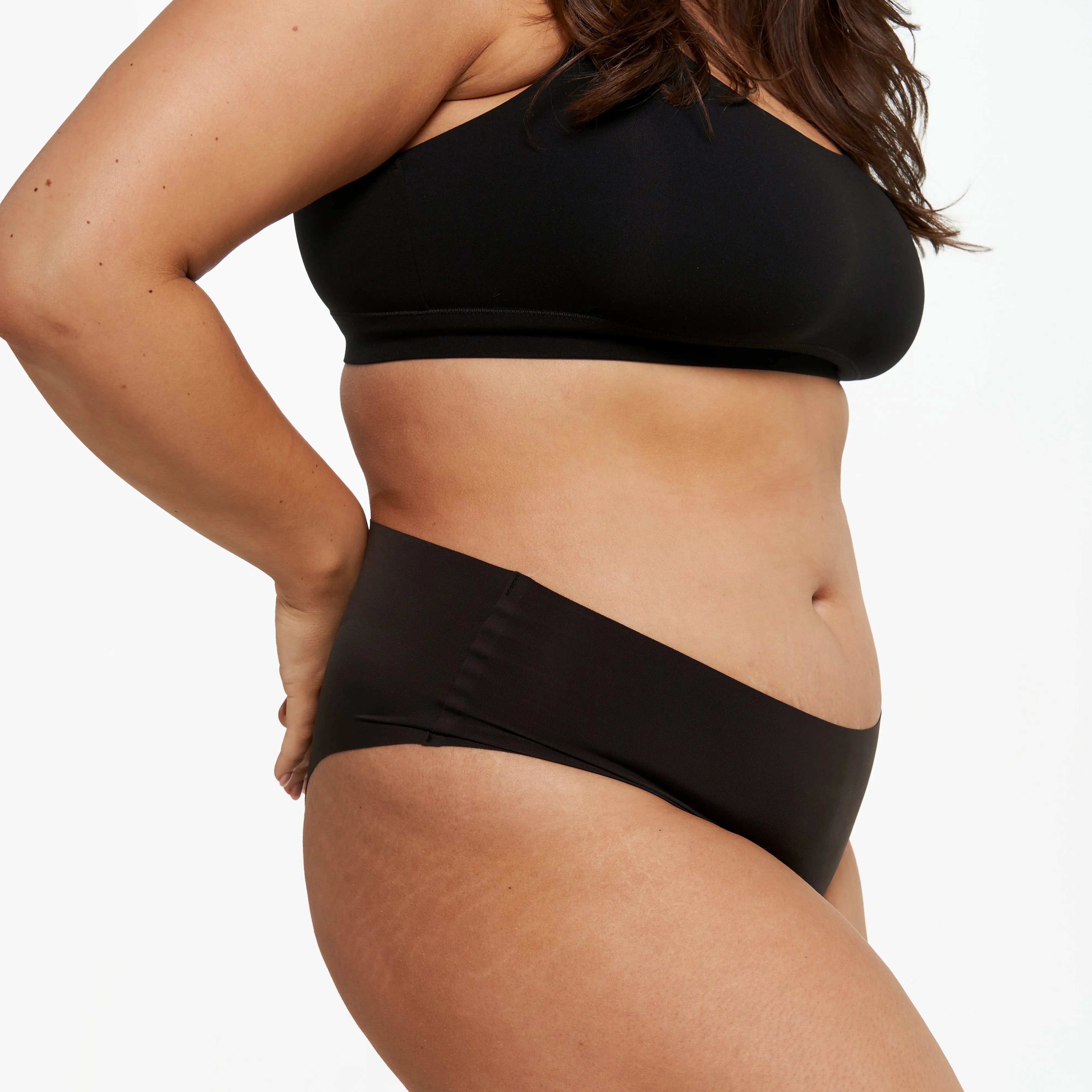 Mid-Rise Cheeky - Seamless Ultrasmooth - Black sold by Peach Underwear product image thumbnail 4