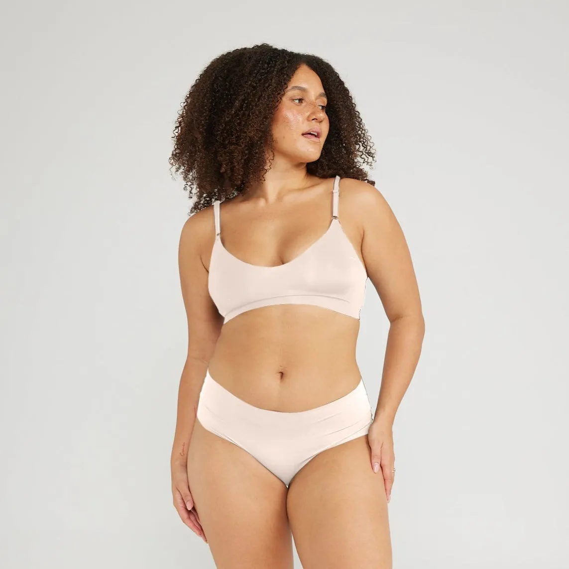V-Scoop Bralette - Seamless Ultrasmooth - Vanilla sold by Peach Underwear