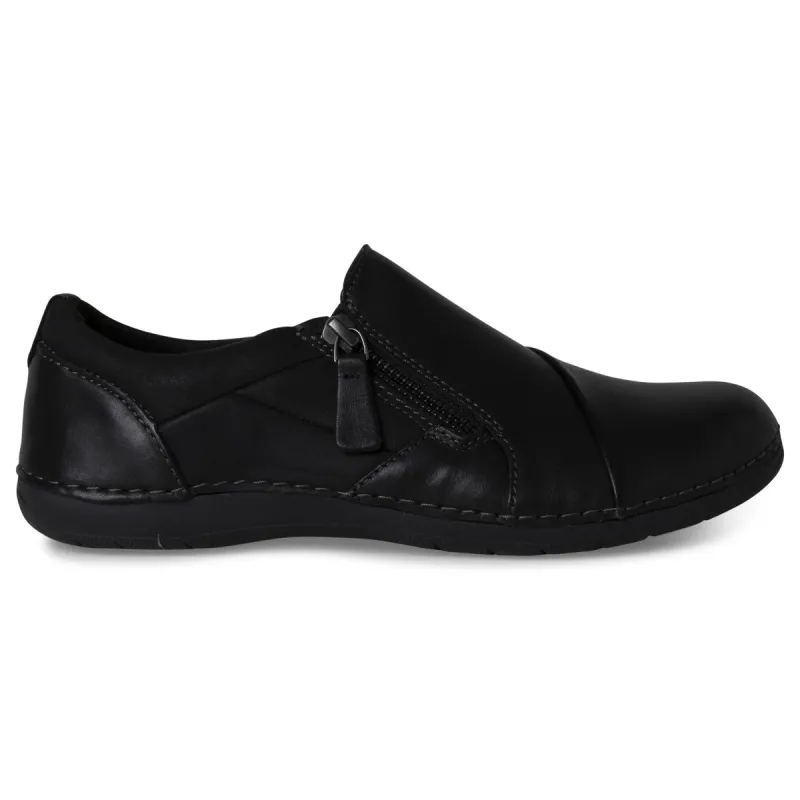 PADMA sold by Planet Shoes