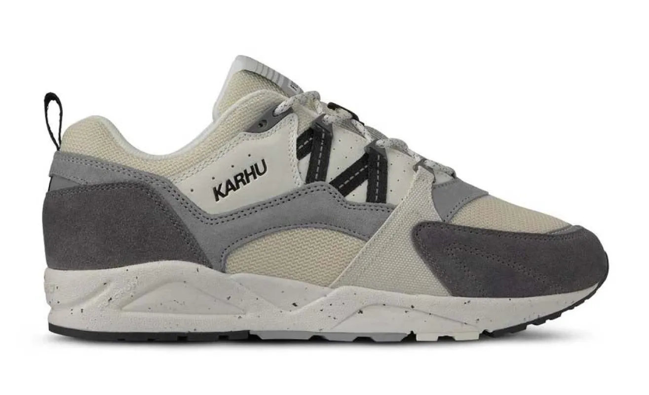 Fusion 2.0 Trainers Limestone / Jet Black sold by RAGAZZI