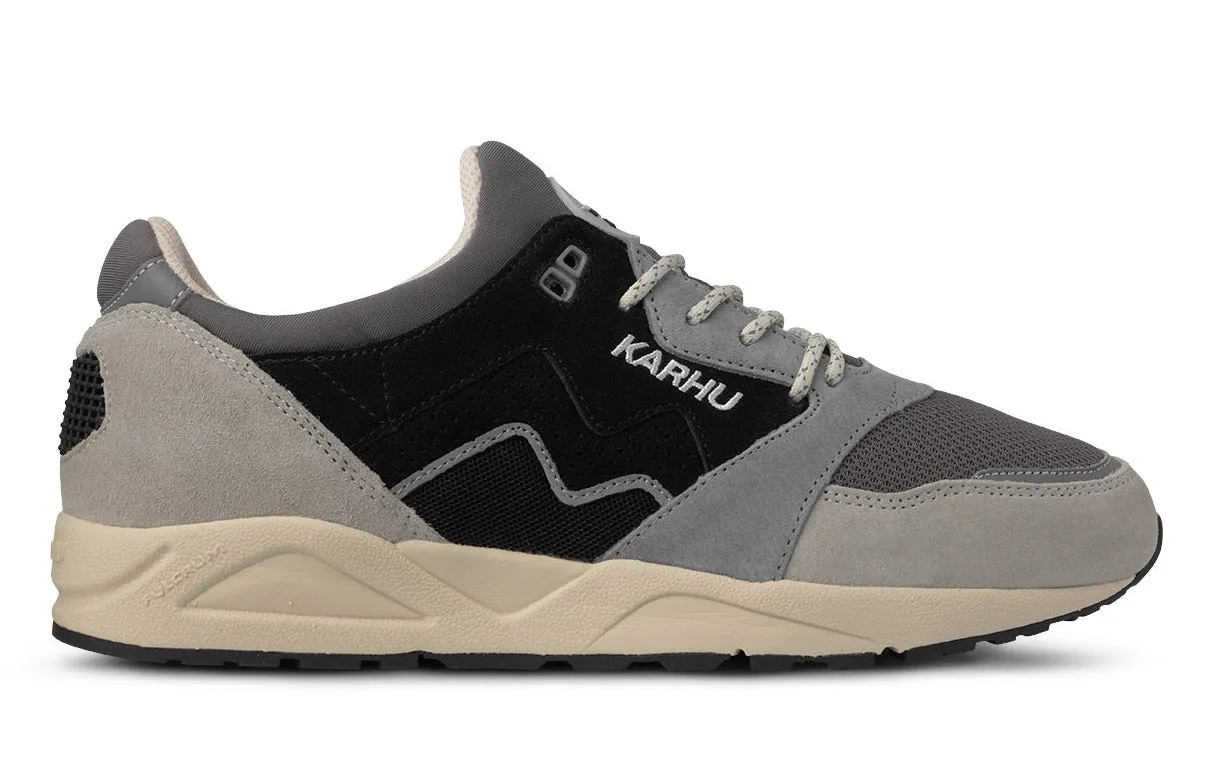 Aria 95 Trainers Dawn Blue / Jet Black sold by RAGAZZI