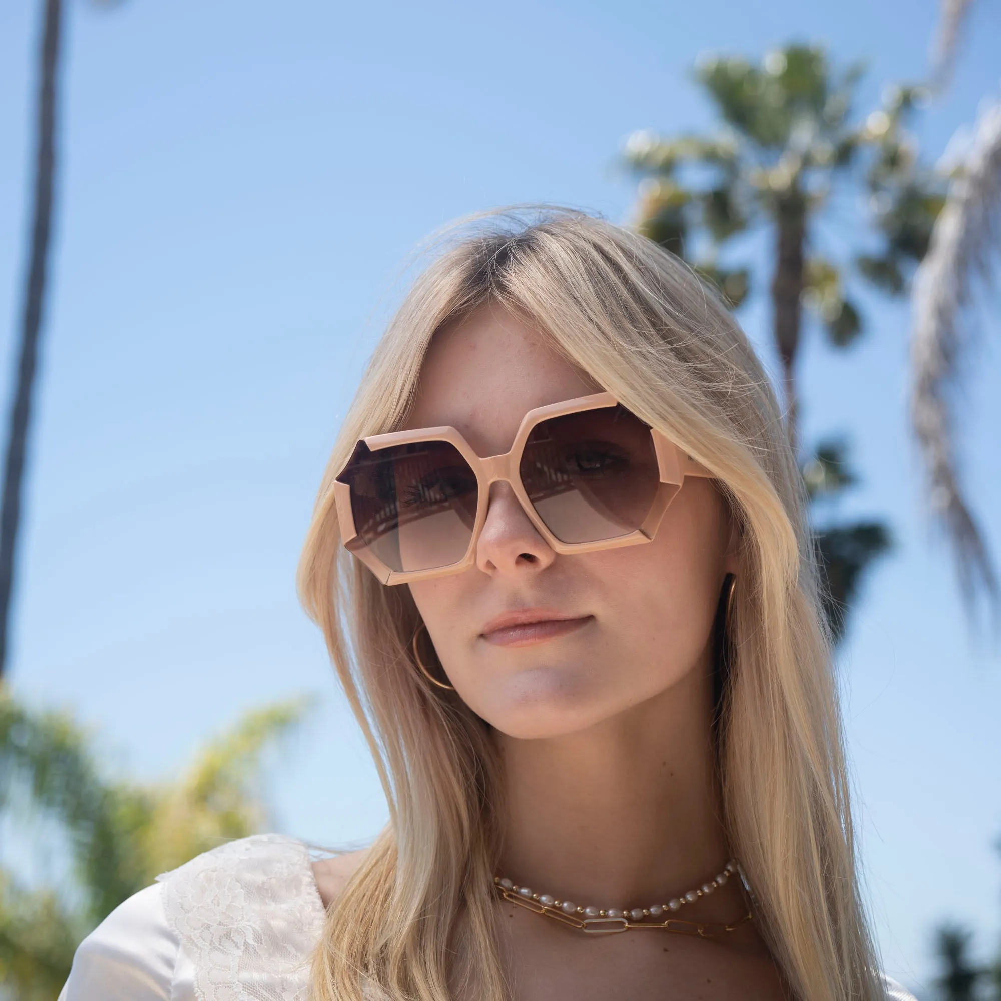 Betty Sunglasses sold by RG product image thumbnail 5