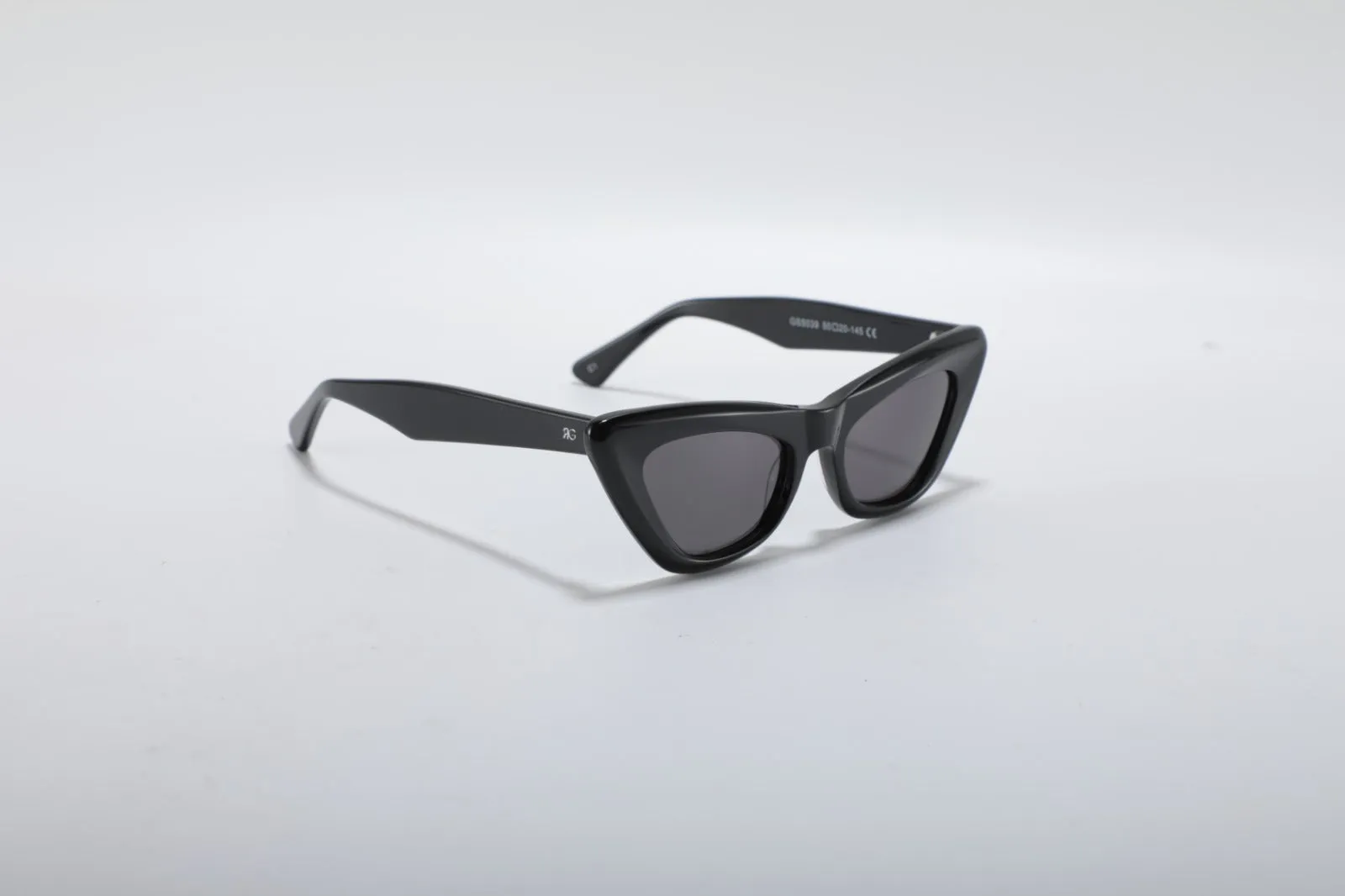 Olivia Sunglasses sold by RG product image thumbnail 4