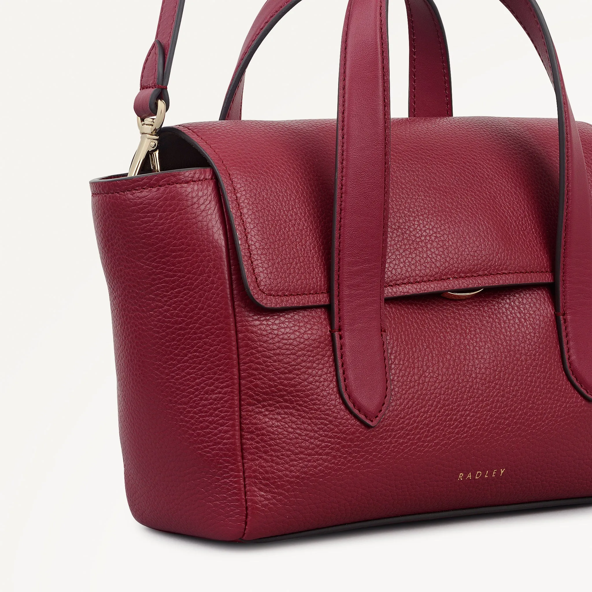 Mayfair Lane Leather Small Flapover Grab Bag in Carmine - 112599 sold by Radley product image thumbnail 4