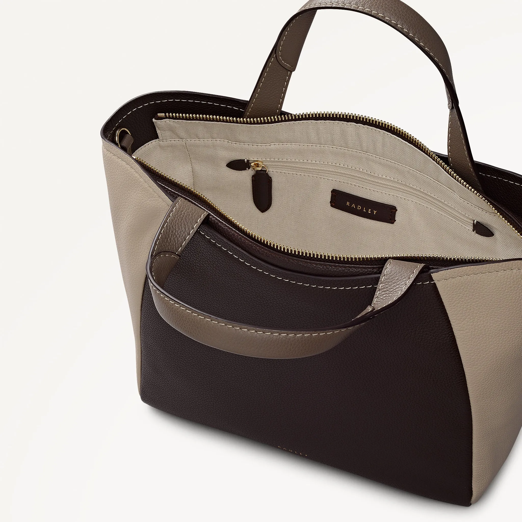 Muswell Lane Leather Medium Ziptop Grab Bag in Dark Oak - 112664 sold by Radley product image thumbnail 3