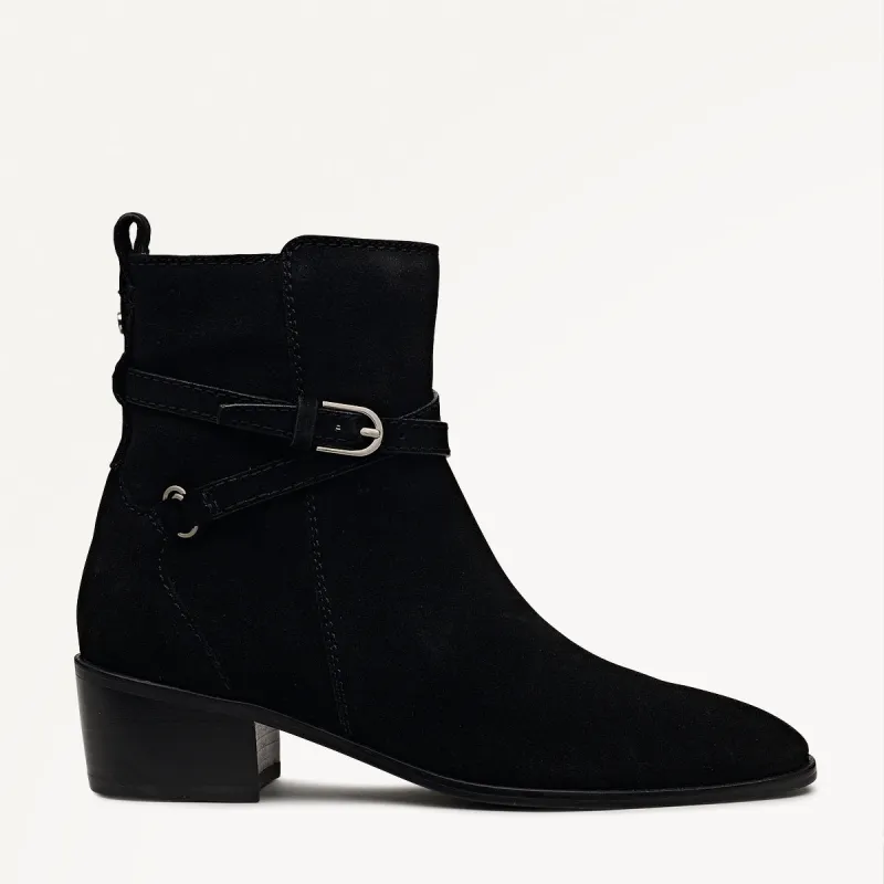 Acorn Walk Trim Jeans Boot Black - 112549 sold by Radley