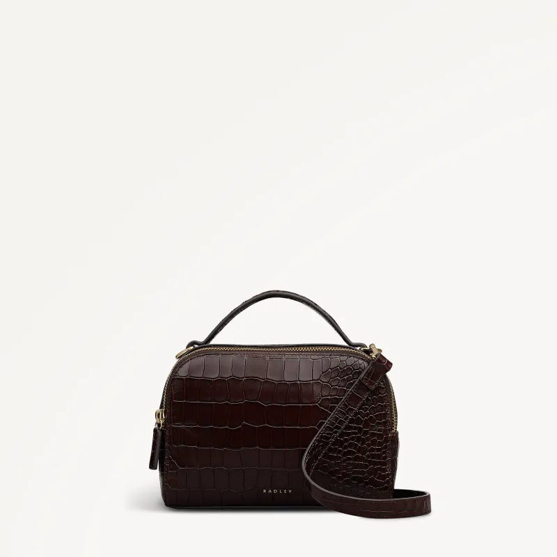 Elm Avenue Leather Small Ziptop Cross Body Bag in Dark Brown - 112648 sold by Radley